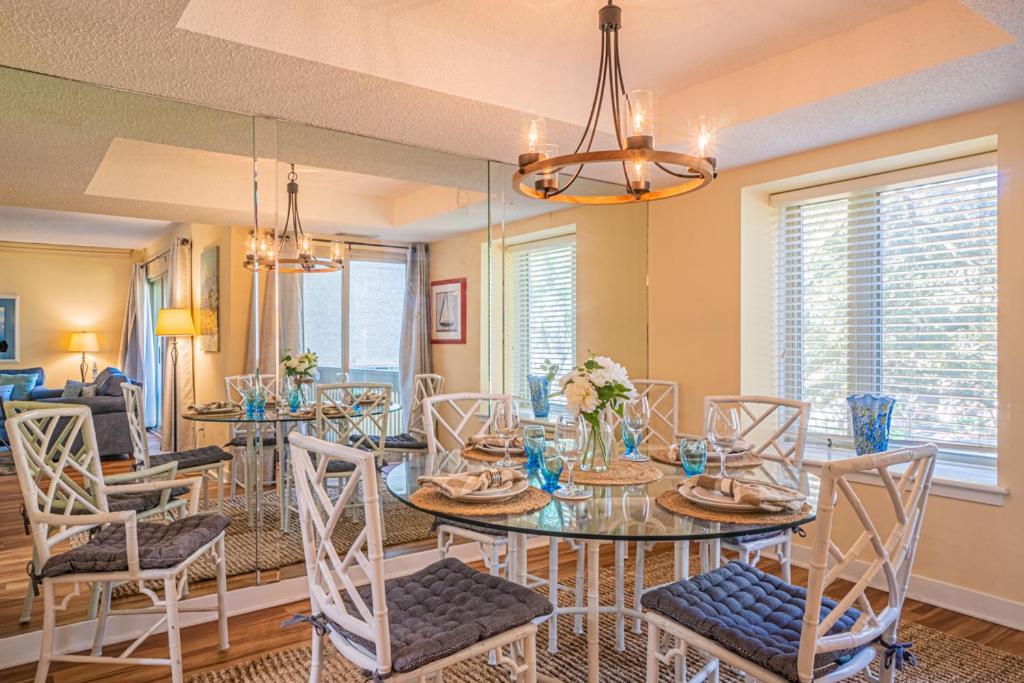 1686 Bluff Villas Renovated Sleeps 8 Walk To Salty Dog Sea Pines Hilton Head Island Eksteriør bilde